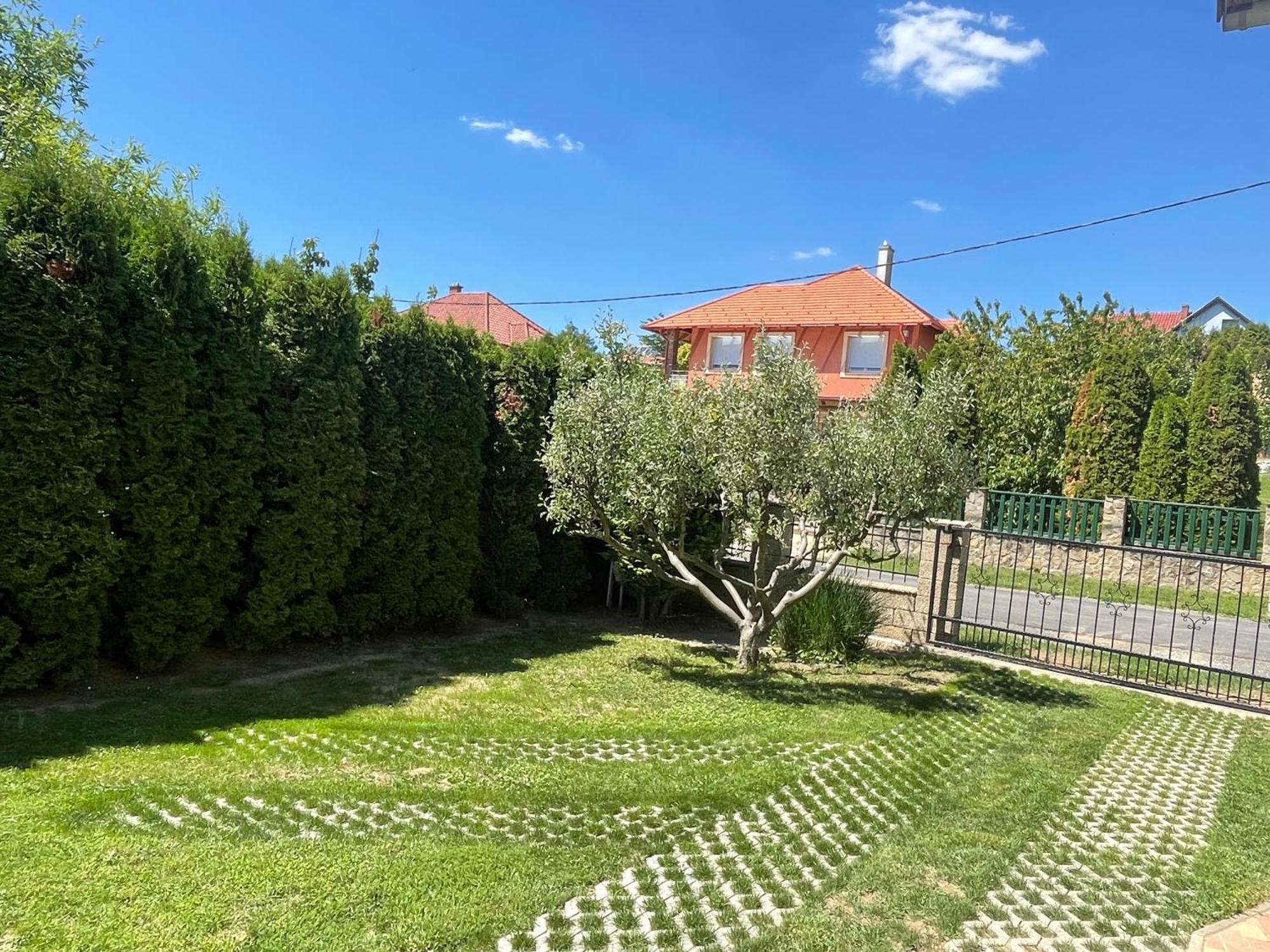 Jasmin Apartment House Vonyarcvashegy Exterior photo